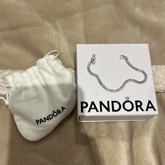 Pandora tennis bracelet - Picture 1 of 1